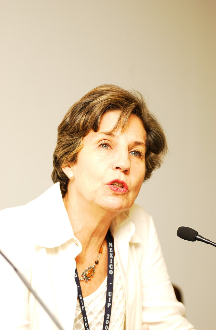 Diputada Isabel Allende (Foto: 750x1143)